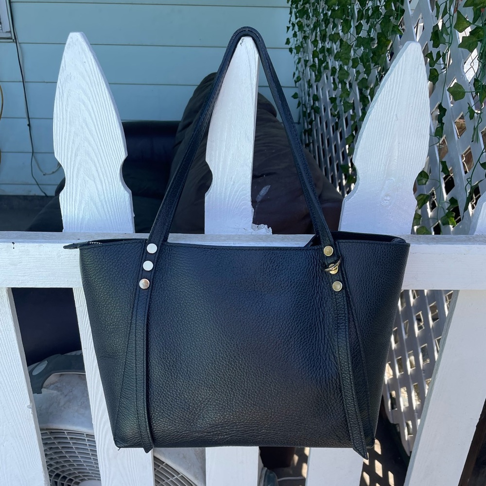 Renata Corsi italian leather bag tote with wristlet black medium size